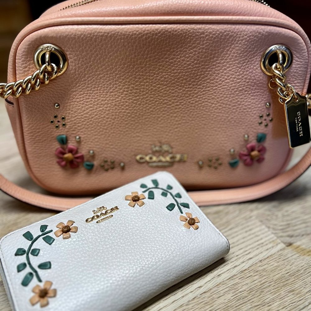 Coach Cammie Chain Shoulder Bag